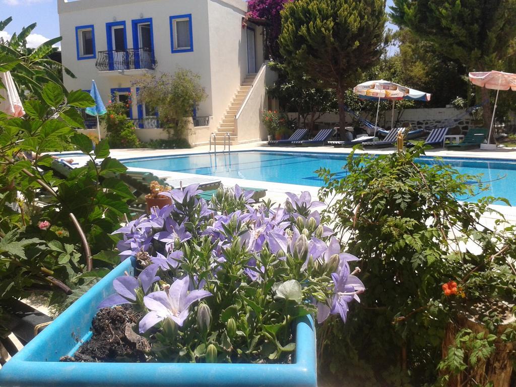Paradise Garden Gumusluk Evleri Aparthotel Exteriör bild